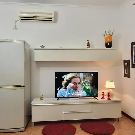 Rudi Apartment 2 In Tirana Exterior photo